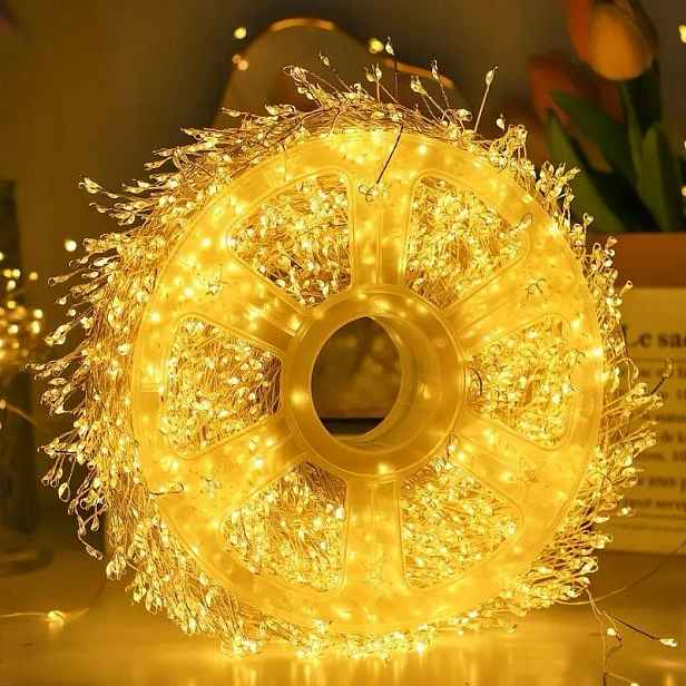 Girlanda 2000 Led 85 M Teplá Bílá Pilot 8 Režimů IP44 Vánoční Osvětlení Na Stromeček