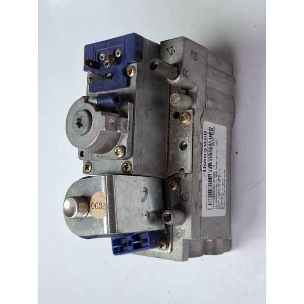Plynový ventil Honeywell VR8615V B1002 2 24V plynový kotel
