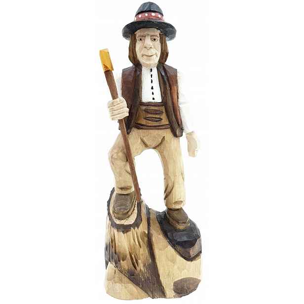 Horal s Ciupagou Ručně malovaná dřevěná figurka 35 cm
