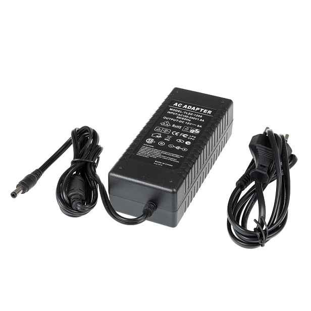 LED zdroj 12V 96W zásuvkový