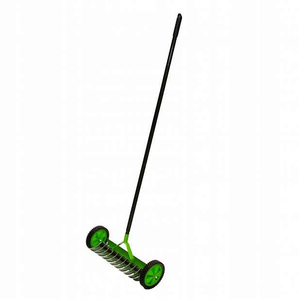 Forester ruční vertikutátor