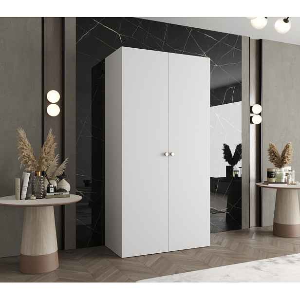 Elegantní šatní skříň CAITIR 1 100 cm - bílá / stříbrné úchyty