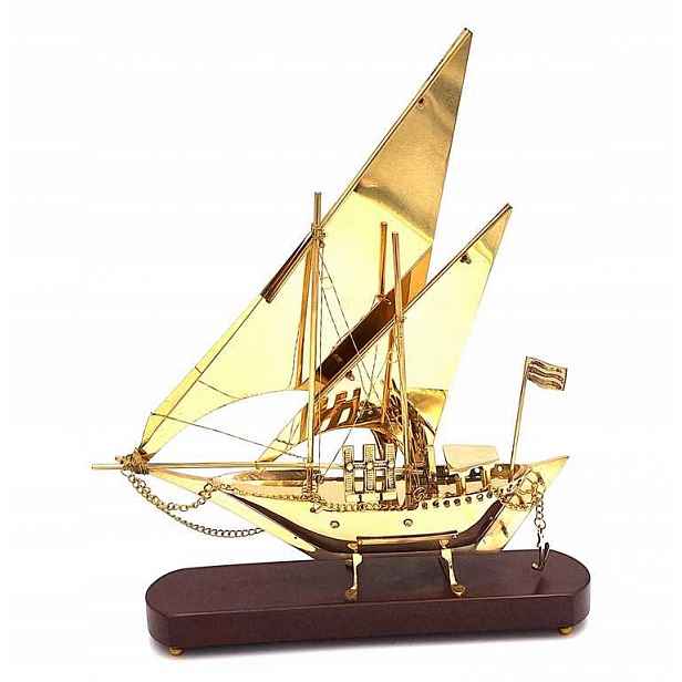 Exkluzivní Model mosazné lodi na dřevěné základně 43 cm