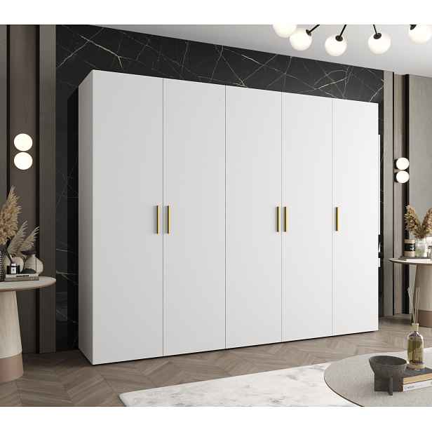 Prostorná šatní skříň HELMA 1 250 cm - bílá / zlaté úchyty