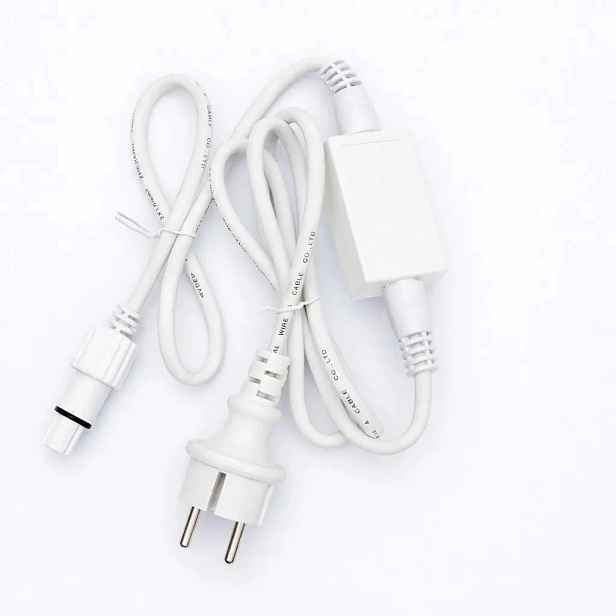 Easy Fix zdrojový kabel venkovní 480 W s neoddělitelným AC/DC, 150 cm bílý kabel IP67, 230 V
