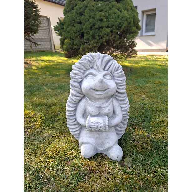 Betonová figurka Ježek, socha ježka, zahradní figury