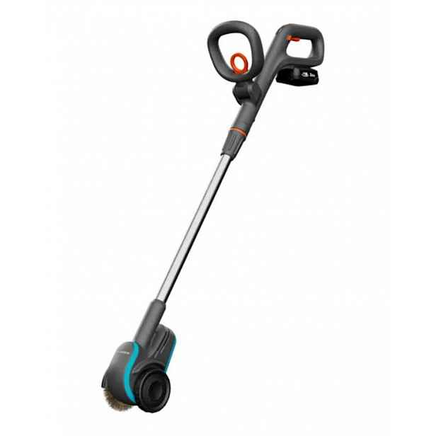 Gardena - 18V AKU čistič spár EasyWeed 1800/18V P4A, 1x aku 2,0 Ah, nabíječka 14820-20