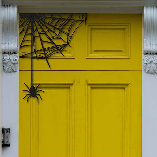TEMU Halloweenská rohová dekorace s železnou pavučinou, ideální pro dveří a dekoraci stěn. Tato odolná, rustikální dutá dekorace je vhodná pro