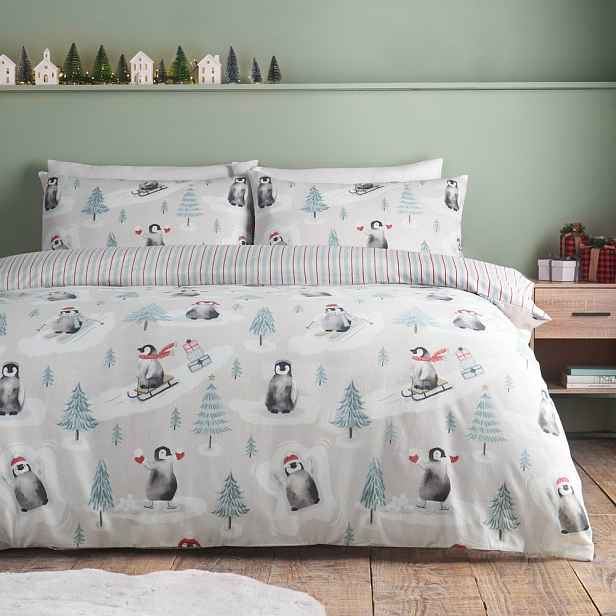 Flanelové povlečení na jednolůžko v přírodní barvě 135x200 cm Brushed Christmas Penguins – Catherine Lansfield