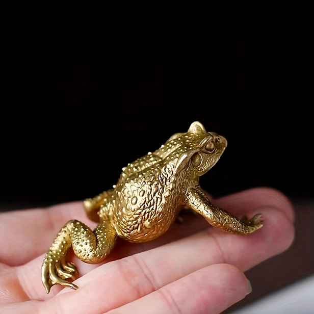 TEMU Sběratelské figurky, Zlatá ropucha štěstí - Shui dekorace, vhodná pro domov a kancelář, talisman , symbolická figurka, příznivá dekorace, vysoce