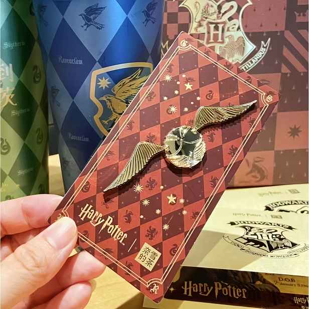 TEMU 1 ks, Anime kreslený magnet na lednici ze slitiny Harry Potter Zlatý Magnet na lednici Quidditch Magnetická samolepka 3D Magnetická samolepka