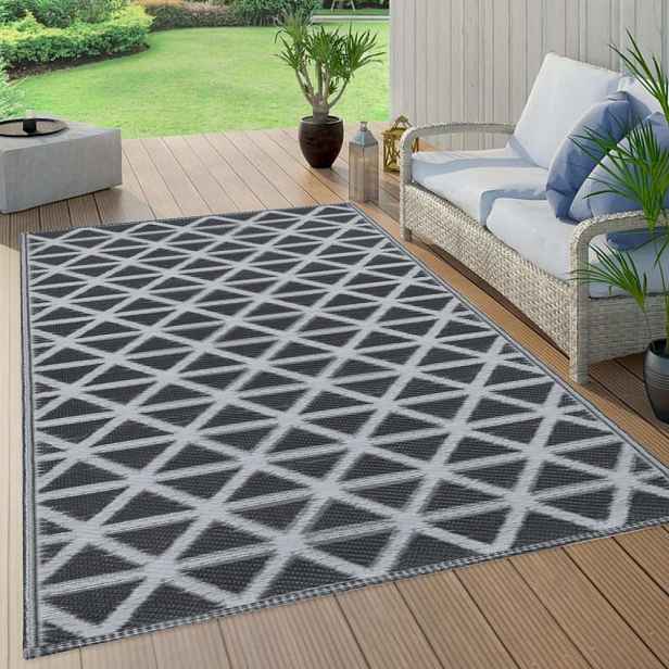 Venkovní koberec PP Dekorhome 190x290 cm