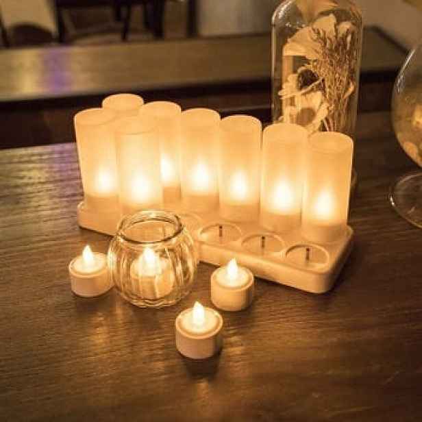 Bezplamenné Led svíčky Usb s 12 kusů svíčkami a základnou