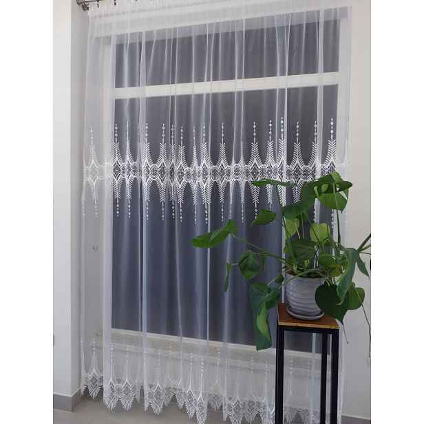 Mg Syksta organtin Bílá výšivka Gipiura 260x250 cm šitá páska