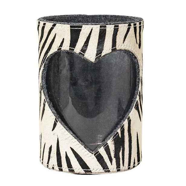 Svícen se srdcem zdobený kůží se vzorem Zebra - 14,5*14,5*20,5cm Mars & More
