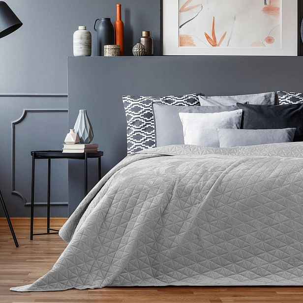 Šedý přehoz přes postel AmeliaHome Laila Silver, 220 x 240 cm