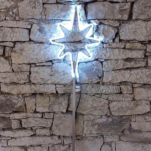Easy Fix 2D LED světelná hvězda na vrchol stromu, 45 × 70 cm, ledově bílá, hliník