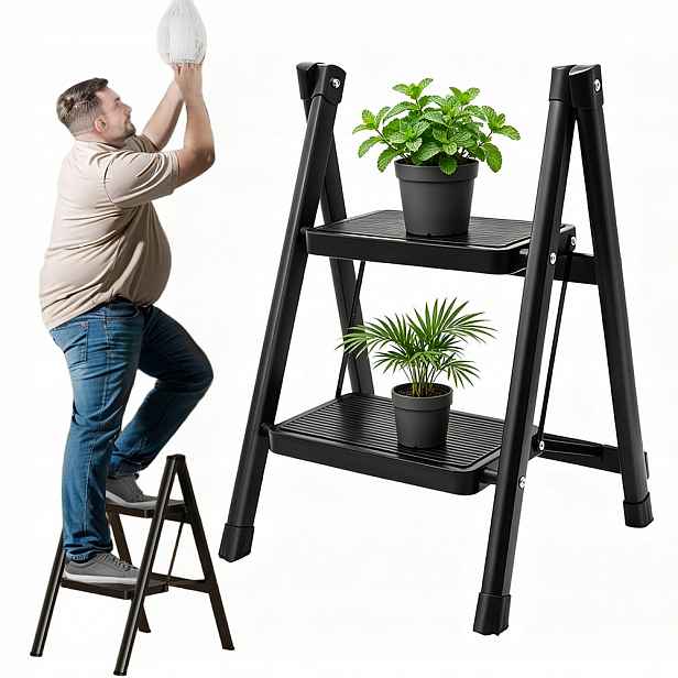 2-stupňový žebřík s protiskluzovými stupni, 150 kg, černý
