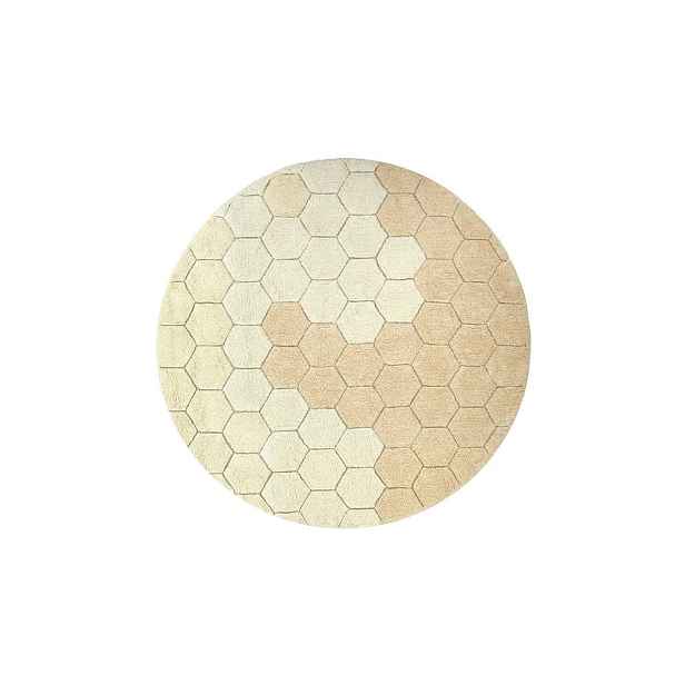 Okrově žlutý pratelný ručně tkaný bavlněný kulatý koberec ø 140 cm Honeycomb Golden – Lorena Canals