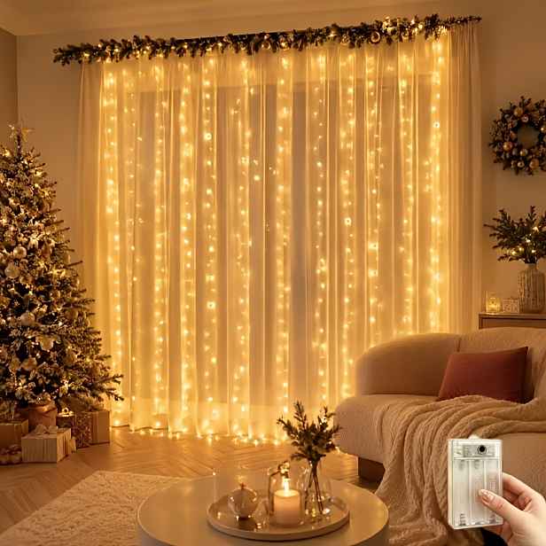 TEMU Zimní Kouzelná Země Světelný Řetěz na Závěsy, 200 LED na Baterie Okenní Pohádková Světla, 8 Režimů Závěsných Blikajících Světel, Ideální pro