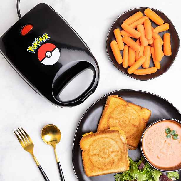 Toustovač Poké ball, Pokémon