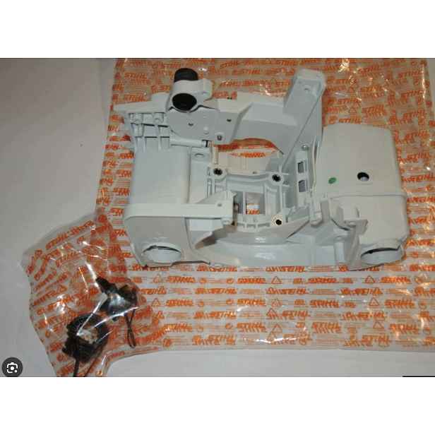 Originální kryt motoru pro pily Stihl Ms 290, 310,390 11270203006