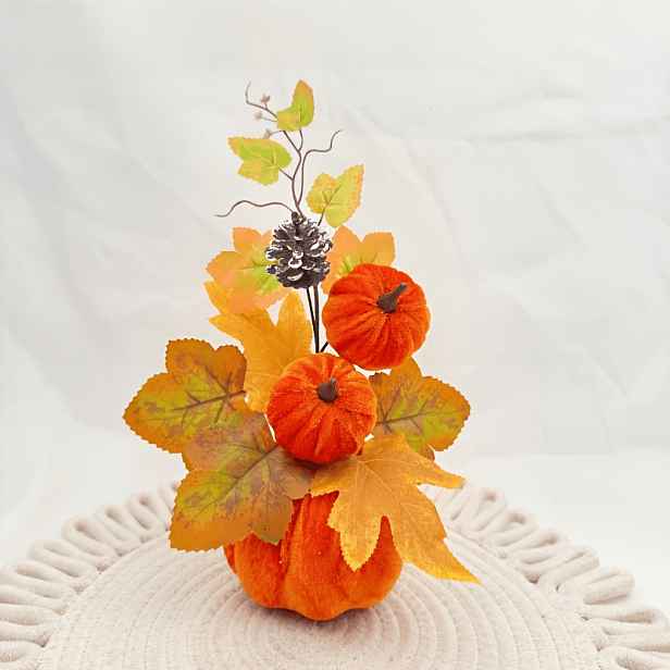 TEMU 1 ks Halloweenská dekorace Javorový list Ornament Podzimní úrodu Sametová dýně Stolní květinová aranžmá, Stolní, krb, okno, Komerční použití pro