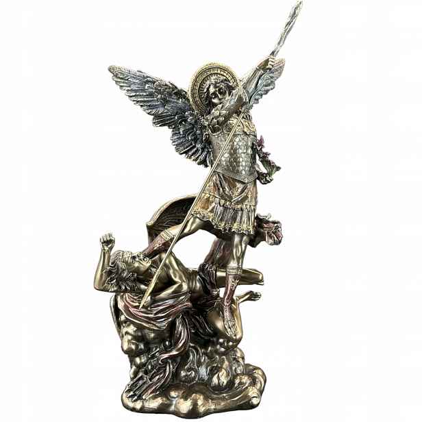 Socha Figurka Svatého Michaela Stojícího Na Démonu Veronese (WU73529A4)