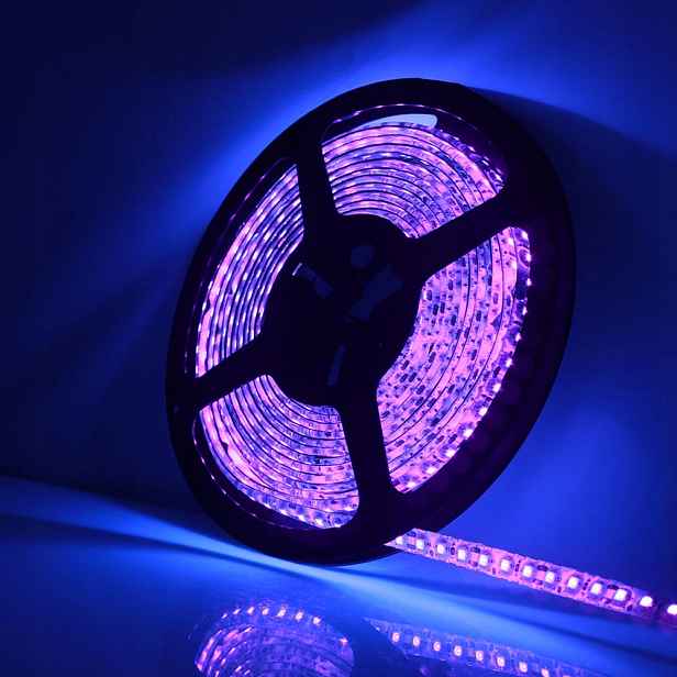 Led pásek Uv 395nm Hermetický IP65 600 led 5m 48W Ultrafialový 12V