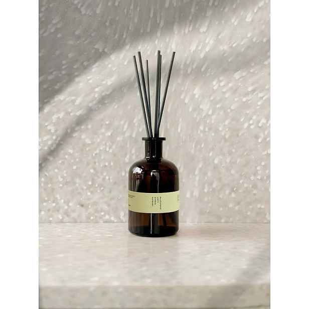 Difuzér #80 Tomato Leaf, Cypress, Fern – Perfumed Prague