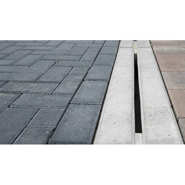 Dlažba betonová CS Beton CIHLA černá výška 80 mm