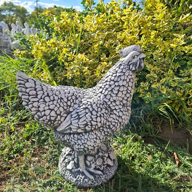 Betonová zahradní figurka Kura Kurka figurky do zahrady