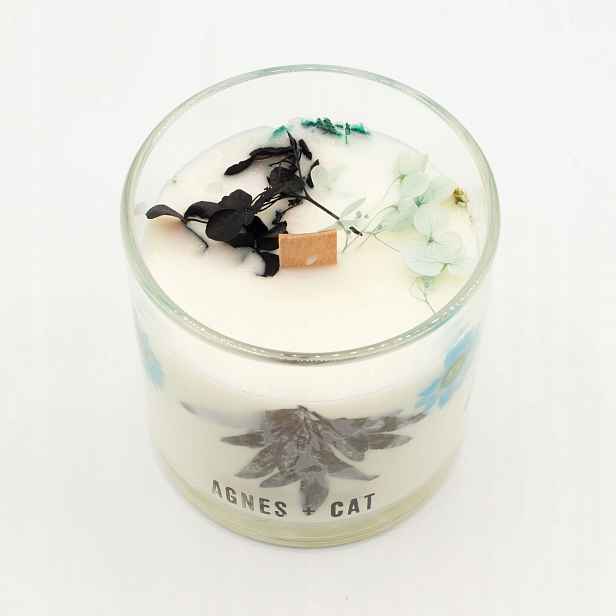 Botanická sójová svíčka Agnes+Cat Seasalt & Moss