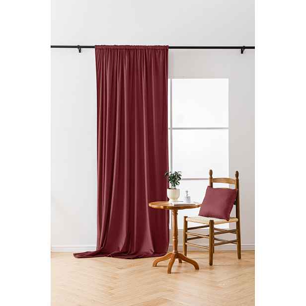 Vínový zatemňovací závěs VELVET 135x250 cm Zavěšení: Řasící páska