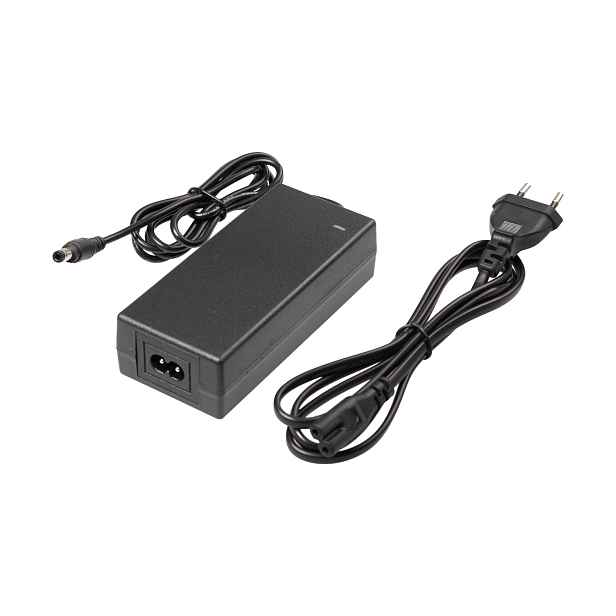 LED zdroj 24V 36W zásuvkový