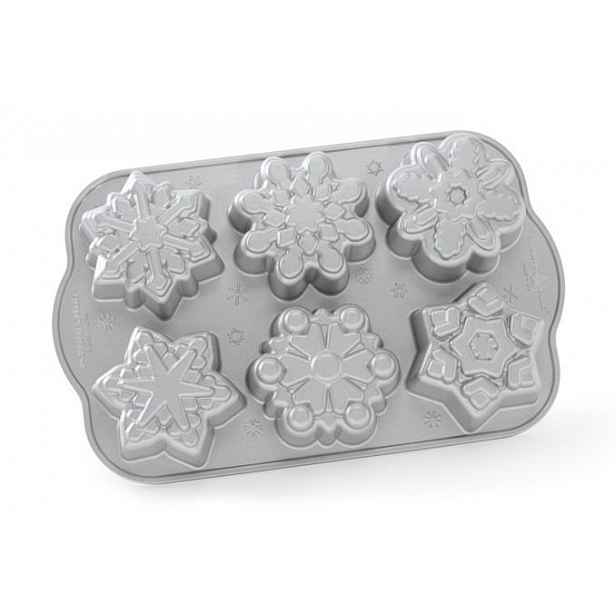 Nordic Ware Forma na mini bábovky Sněhové vločky 6 tvarů 0,7 l, stříbrná