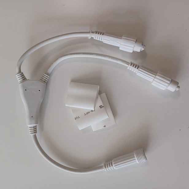 Eco Fix T rozbočovač, 2 výstupy, bílý, 36 V