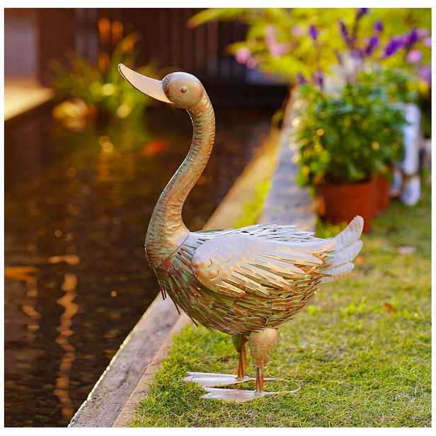Zahradní figurka husa měděná socha ozdoba do zahrady terasa balkon 48 cm