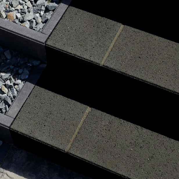 Schod betonový BEST FALDO metropol antracit 350×1 000×150 mm