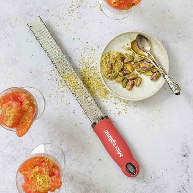 Tarka zester Microplane Premium Classic ocel 400 zubů růžová