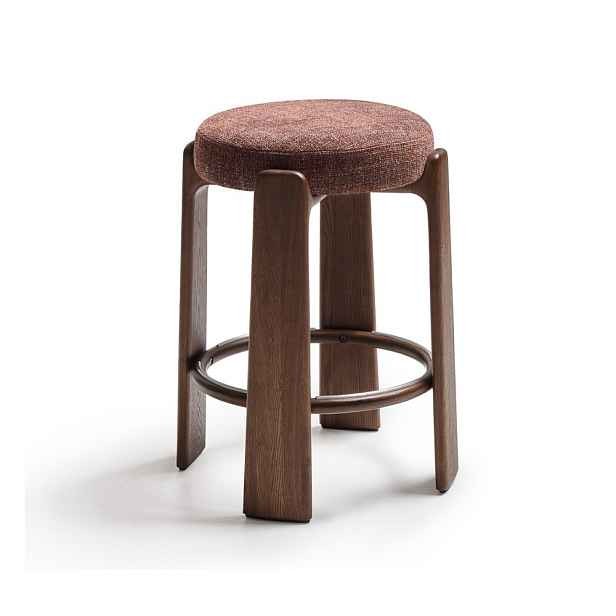 Hnědá/v tmavě přírodní barvě barová stolička z jasanového dřeva (výška sedáku 65 cm) Granite – Kave Home