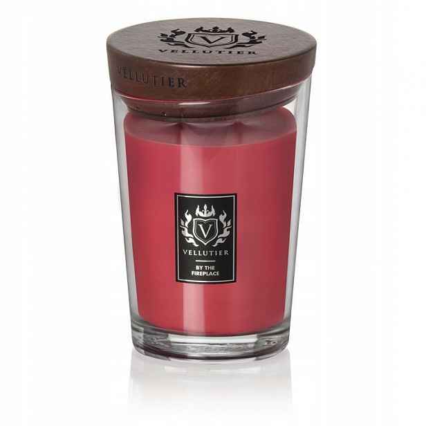 Vellutier Velká vonná svíčka By The Fireplace 515 g Vůně karafiátu