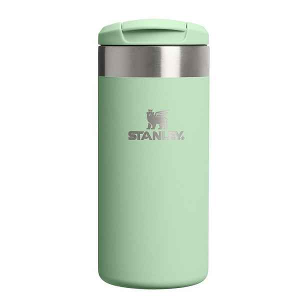 Šalvějově zelený termo hrnek z nerezové oceli 350 ml AeroLight™ Transit Mug Pistachio – Stanley