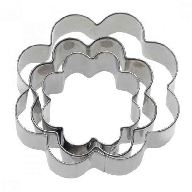 Sada 3 vykrajovátek na cukroví "Rozeta", 4 cm, 5 cm, 6 cm - Westmark