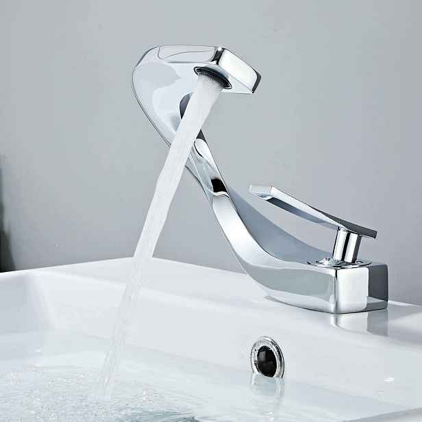 Chromovaná koupelnová baterie, moderní design, umyvadlová baterie