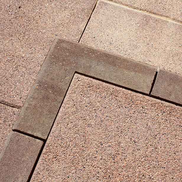 Obrubník rohový vnější BEST LINEA standard karamelový 80x250x250 mm