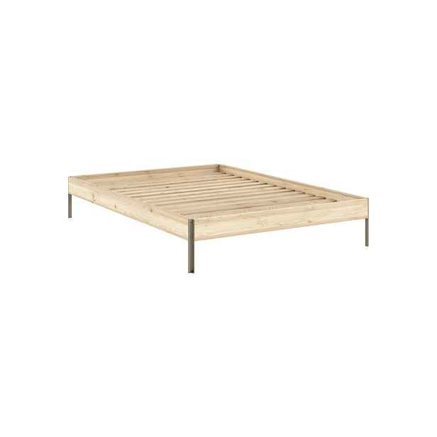 Dvoulůžková postel z borovicového dřeva bez čela s roštem 180x200 cm v přírodní barvě Core – Karup Design