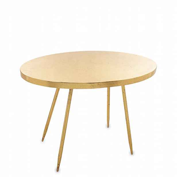 Minimalistický elegantní konferenční stolek ve zlaté barvě, stylová dekorace
