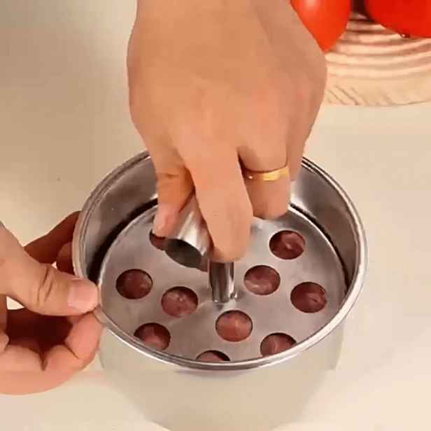 TEMU 1 ks Nerezový formiček na kuličky - 12 manuálních forem na kuličky s ergonomickým lisem, snadná a rovnoměrná výroba kuliček pro polévky,