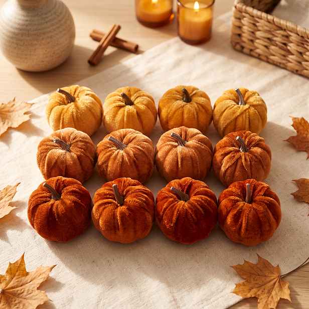 TEMU 15ks Umělá Sametová Halloweenská Dýně – Podzimní Domácí Dekorace, Středový Dekor na Stůl, Dekorace do Interiéru a Venkovní Zahrady; Ideální pro